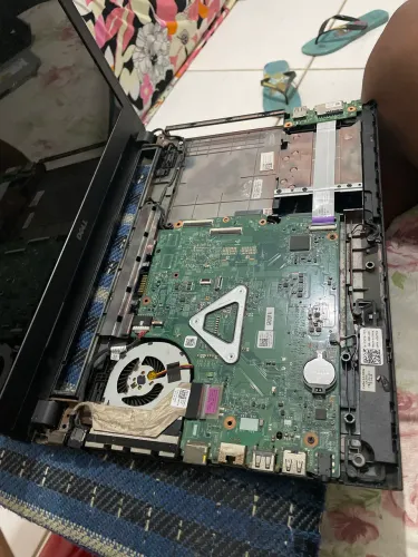 Notebook Dell Inspiron 3442. Para retirada de peças
