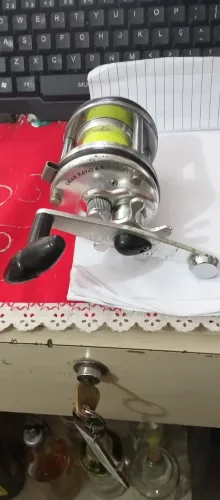 Carretilha cromada antiga marca IMPERIAL  pesca pesada