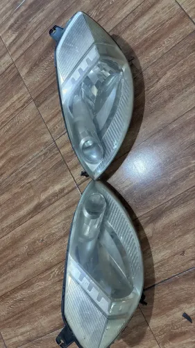 Par de farol ford ka 2010 