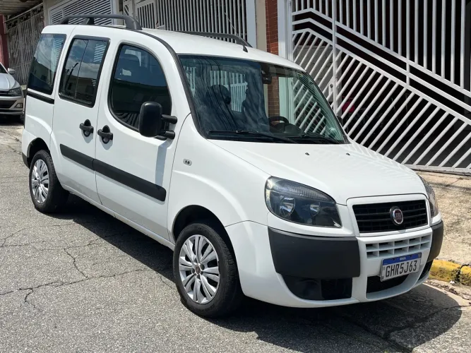Fiat Doblo Essence 1.8 Flex 16V 5P 2020