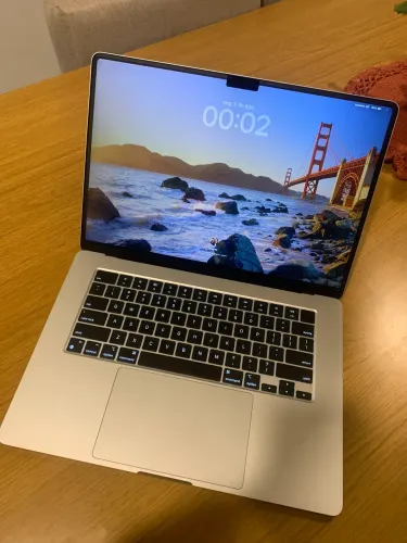 MacBook Air M2 15pol