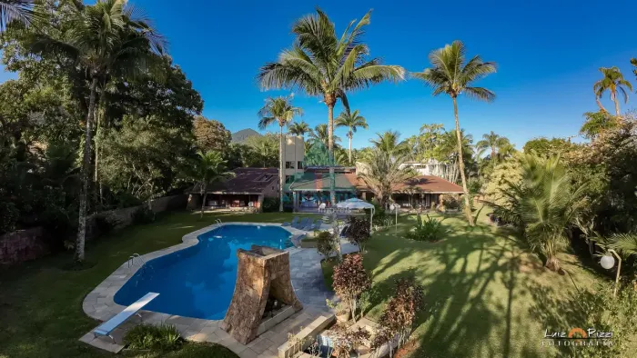 Casa com 5 quartos, Condomínio Domingas Dias, Ubatuba - R$ 25 mi, Cod: 1294