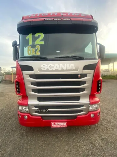 SCANIA R420 HIGHLINE 6x2 - ANO 2012 | SEM ARLA