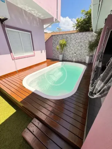 IC - Casa com 5 dormitórios, piscina aquecida e espaço gourmet nos Ingleses