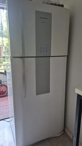 Geladeira Electrolux DF80 553Litros