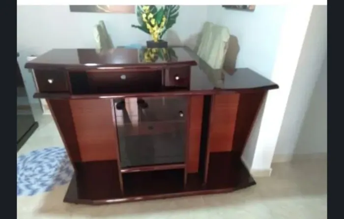 Rack em Mogno super conservado