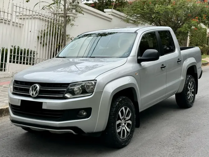 Volkswagen Amarok Trendline CD 2.0 TDI 4X4 Dies AUT 2015