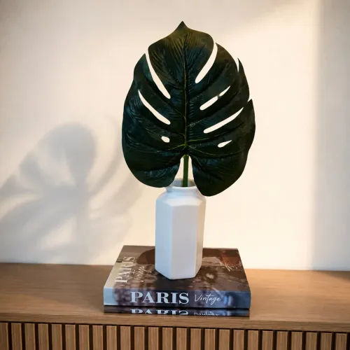 Vaso decorativo com costela de Adão