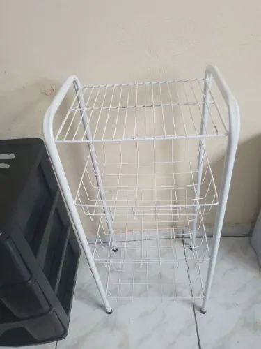Fruteira de aço branca