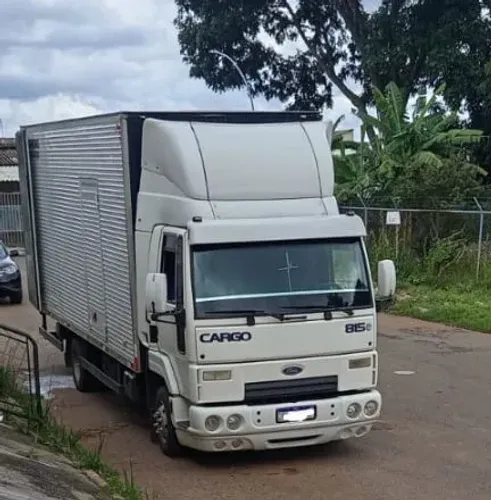 Ford cargo 815 2009