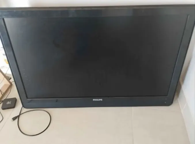 Tv para peças ou concerto por conta do comprador