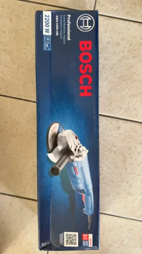 Vendo Esmerilhadeira Angular Bosch GWS 2200-180 Professional de 2200W.