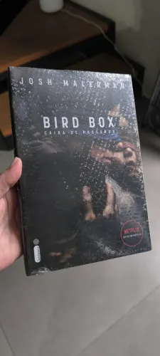 Livro BIRD box