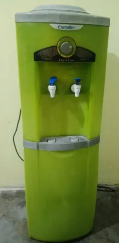 Bebedouro Esmaltec de Coluna c/ 2 Torneiras