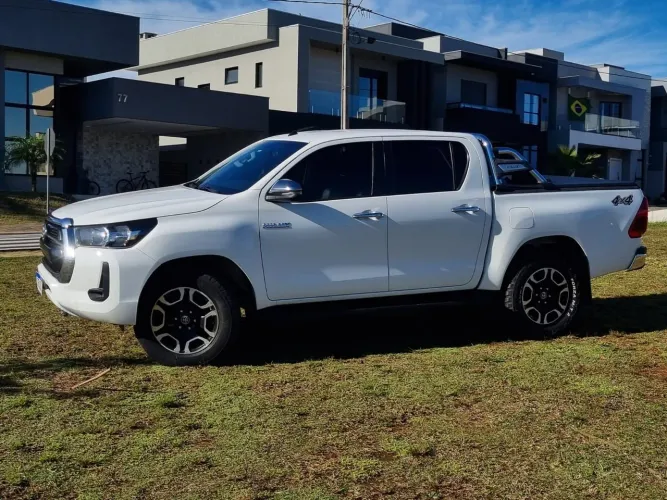Toyota Hilux CD SRV 4X4 2.8 TDI Diesel Aut. 2022