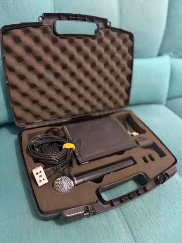 Microfone SHURE - SLX4
