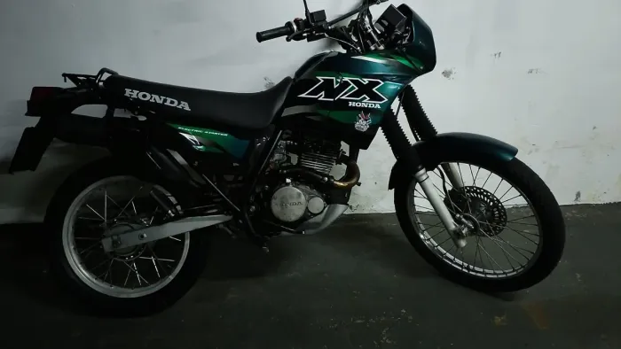 Moto nx 200