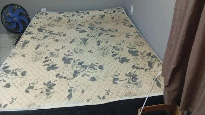 VENDO CAMA BOX CASAL SEMI NOVA