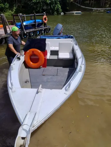 LANCHA MARAJÓ 17 PÉS COM MOTOR YAMAHA85 HP