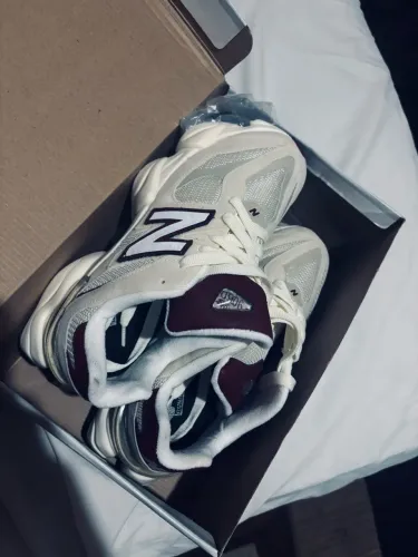 Tênis NB9060