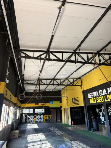 Vendo ou troco em carro CrossFit