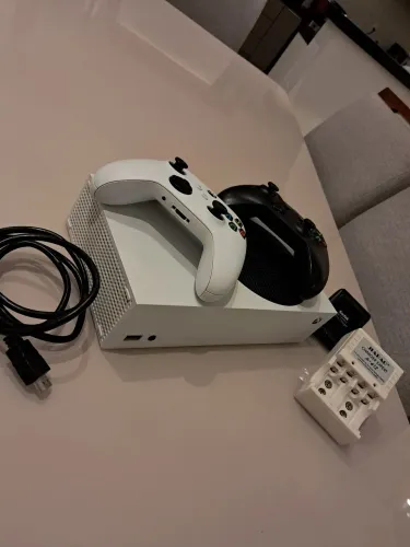 Xbox Series S 512GB + 2 Controles / LEIA O ANÚNCIO