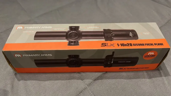 LPVO Primary Arms SLx 1-10x28 SFP com retículo iluminado ACSS Raptor M10S