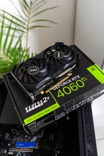 Placa de video Geforce RTX 4060ti 8Gb de Vram