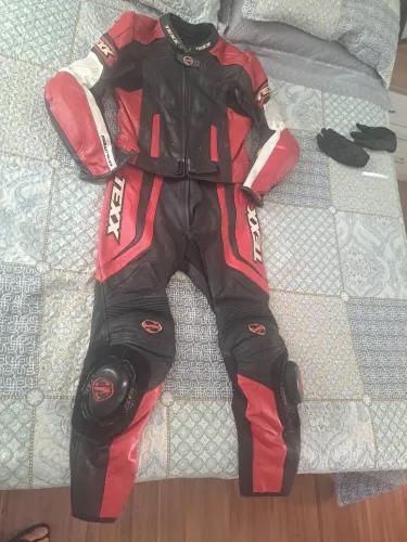Macacão couro para motociclista