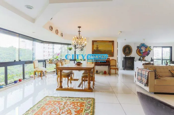 Apartamento com 211m² Vila Suzana-São Paulo - SP