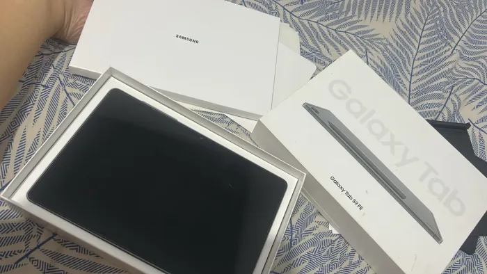 Vende-se TABLET S9 FE