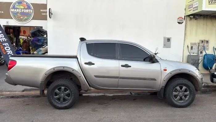 Mitsubishi L200 Triton GLS 3.2 CD TB Int.diesel MEC 2017
