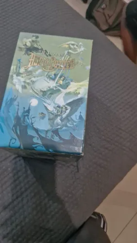 Coleção especial Tailandesa em comemoração a 20 anos de Harry Potter na Tailândia