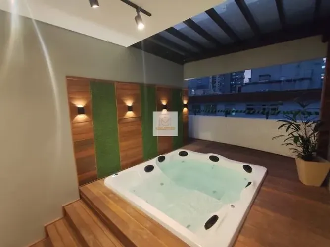 Penthouse dos Sonhos na Pompéia: Vista Mar, Spa Aquecido e 3 Vagas Paralelas!