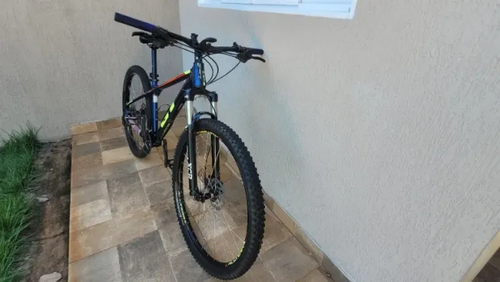 GT Avalanche Elite, Tamanho 17, aro 29