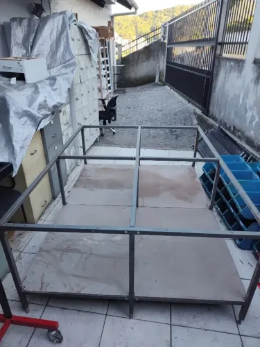 Base de Ferro para Mesa de Trabalho - Reforçada Bem Resistente