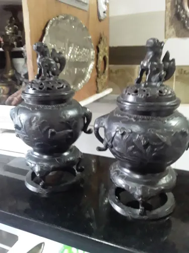 INCENSARIO de Bronze.