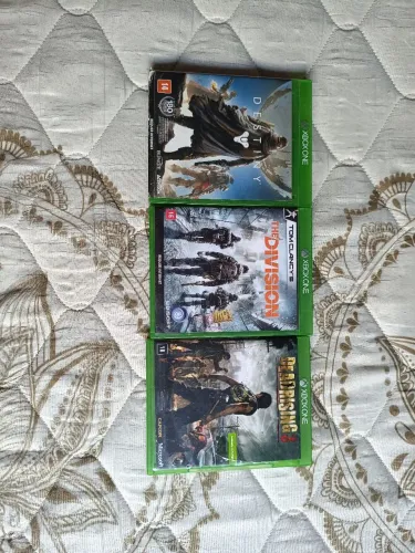 3 jogos mídia física de Xbox one