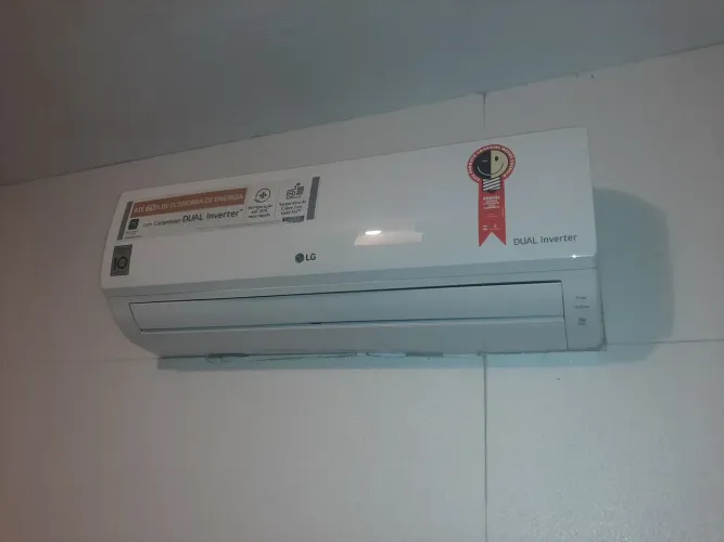 02 Ar condicionado 9.000b btus LG inverter