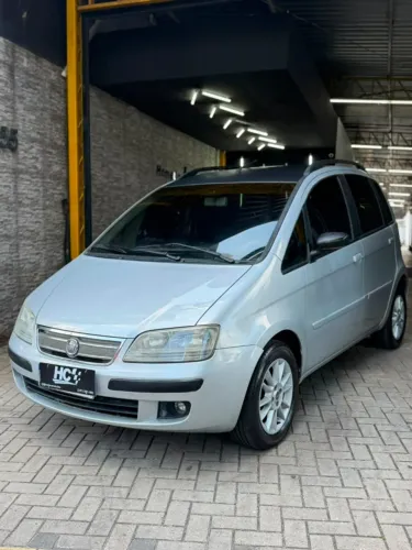 Fiat Idea ELX 1.4 MPI Fire Flex 8V 5P 2010