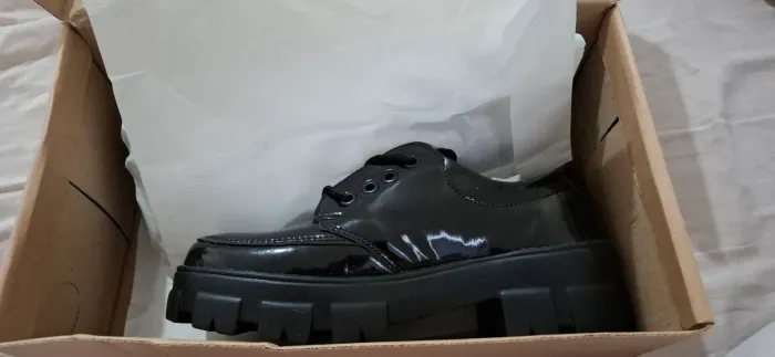 Tênis/Sapato "Oxford" preto tratorado