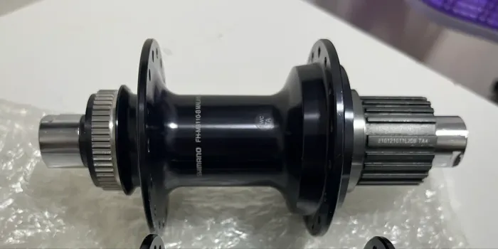 Cubo Deore XT traseiro Boost 32 furos