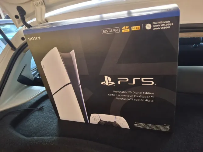 PS5 SLIM 825GB LACRADO