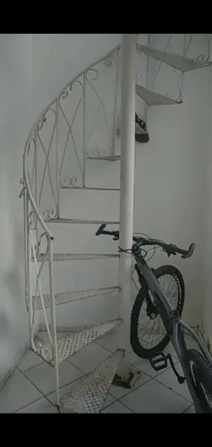 Escada caracol de ferro 