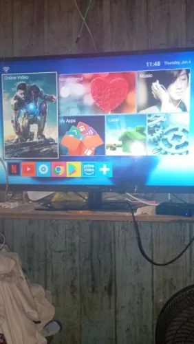 VENDO TV 32 POLEGADAS COM APARELHO SMART
