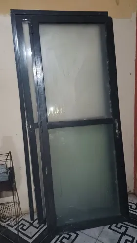 2 portas de vidros