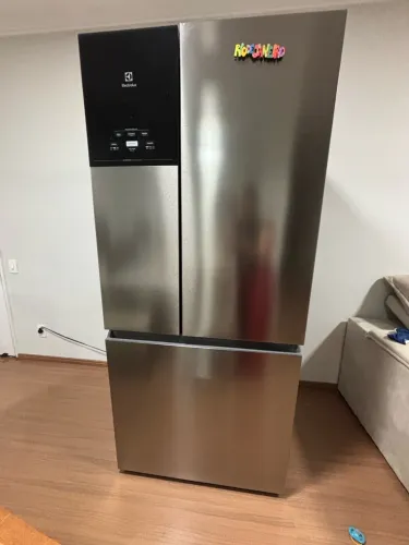 Geladeira Electrolux Frost Free Inverter 590L AutoSense 3 Portas Cor Inox Look IM8S
