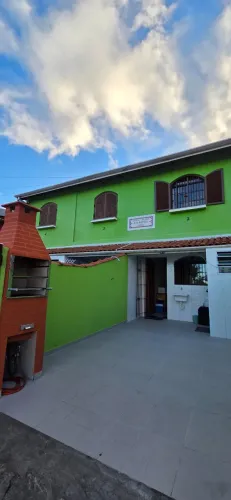 Casa em frente a praia do Indaiá com Internet. Caragua. Condomínio.