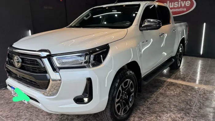 Toyota Hilux CD SRX 4X4 2.8 TDI 16V Diesel Aut. 2023