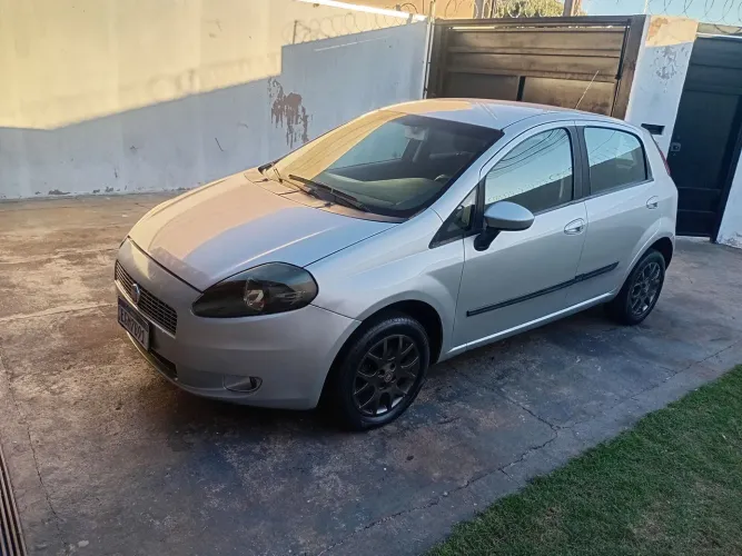 Fiat Punto ELX 1.4 Fire Flex 8V 5P 2010